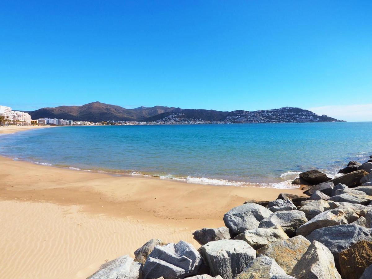 Apartment Platja De Roses-9 By Interhome Екстер'єр фото